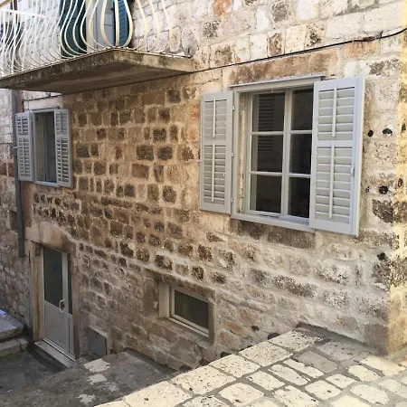 Riva Apartment Hvar Town